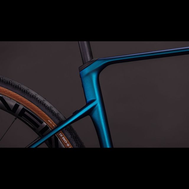 CUBE Nuroad C:62 Race gravel-pyörä CUBE Nuroad C:62 Race gravel-pyörä